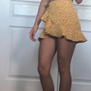 Yellow floral rap skirt